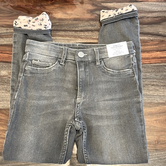 H&M - Girls Skinny Fit Jeans, Lined with soft fabric, adjustable waist. Size 6x - Picture 6 of 7